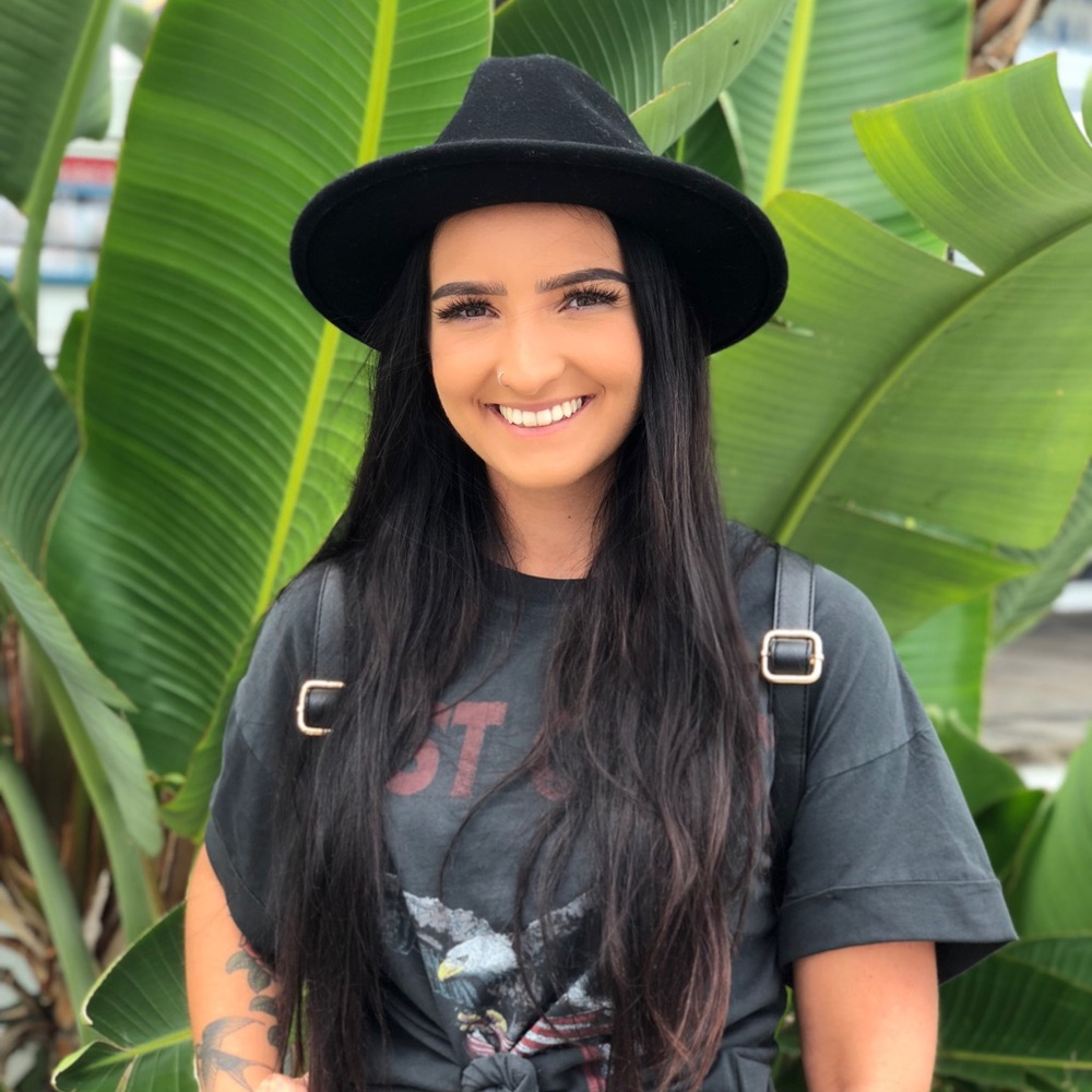 Meet your Posher, Hannah